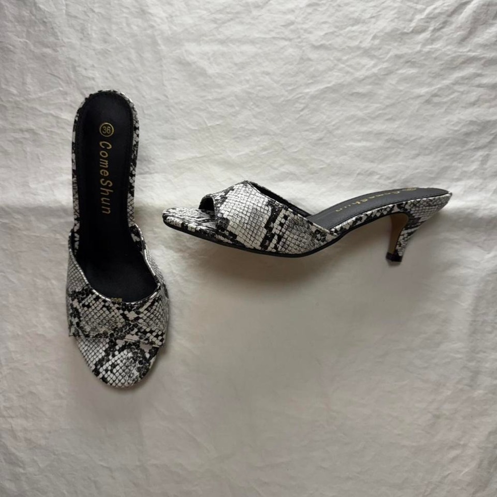 Come Shun Black & White Snakeskin Print Kitten Heels Sz 36 (5.5/6) Y2k